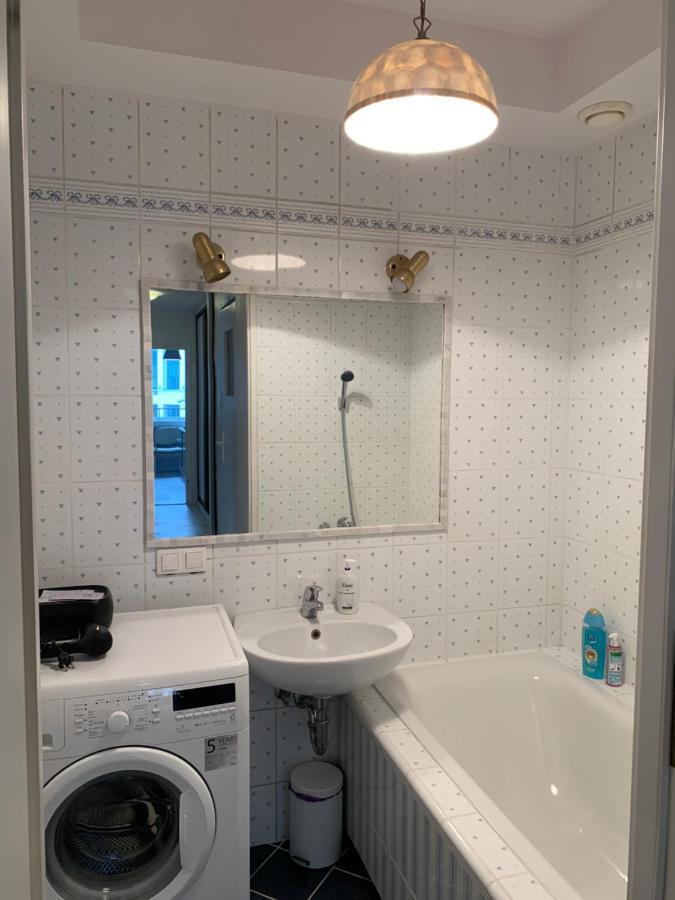 Perfect Location Two Bedrooms With Balkony Varsó Kültér fotó